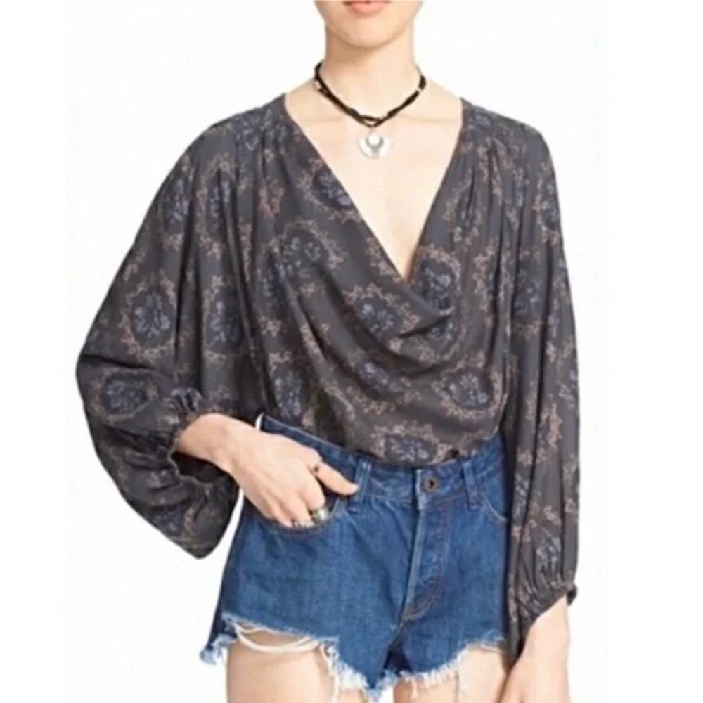 Free People Cowling Around Top Midnight Blue Floral Oversized Blouse Small
